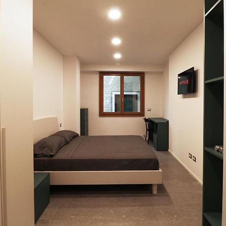 Hosting Studio - 2 Sondrio Dış mekan fotoğraf